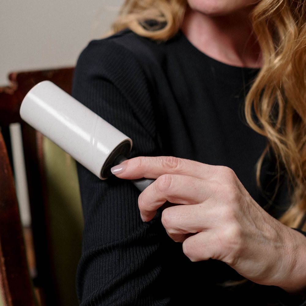 Time For You To Use A Reusable Lint Roller So You Can Save Time And Money- We Have 5 For You!